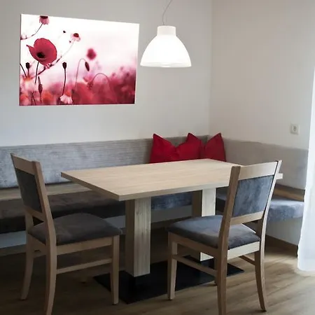 Apartment Garni Alpenresidence Cadipietra