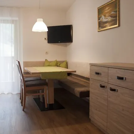 Garni Alpenresidence Apartment Cadipietra